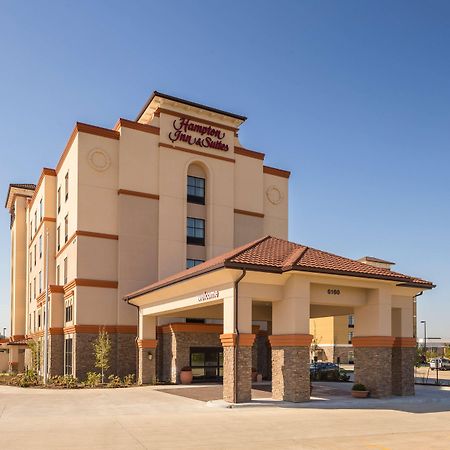 Hampton Inn & Suites West Des Moines Mill Civic Exterior photo